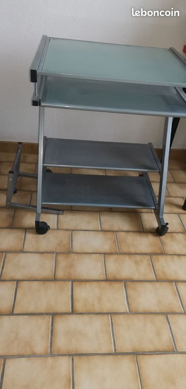 Table informatique (image 2)