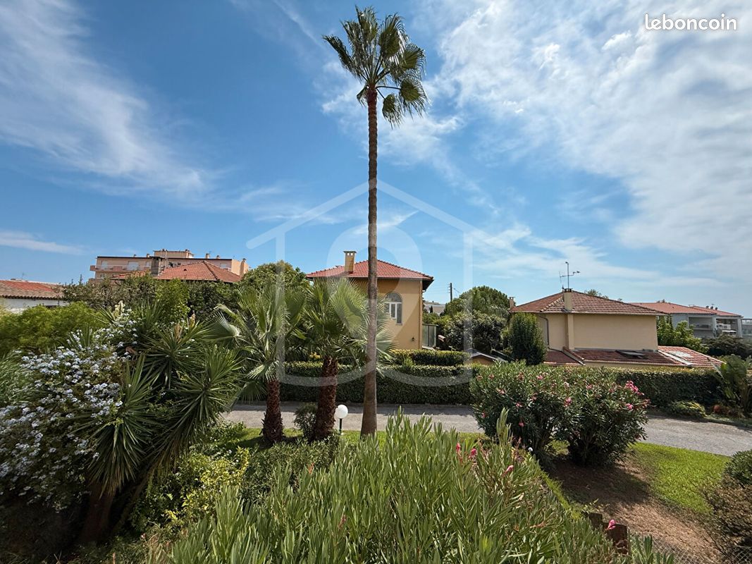 Appartement 1 pièce 33 m² · à Antibes · 33 m² · 199 900 €