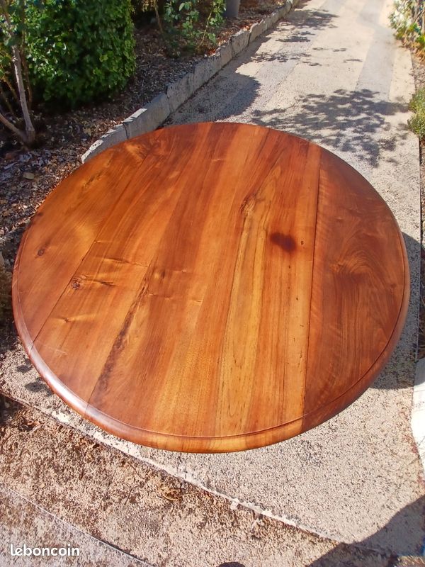 Table en bois (image 2)