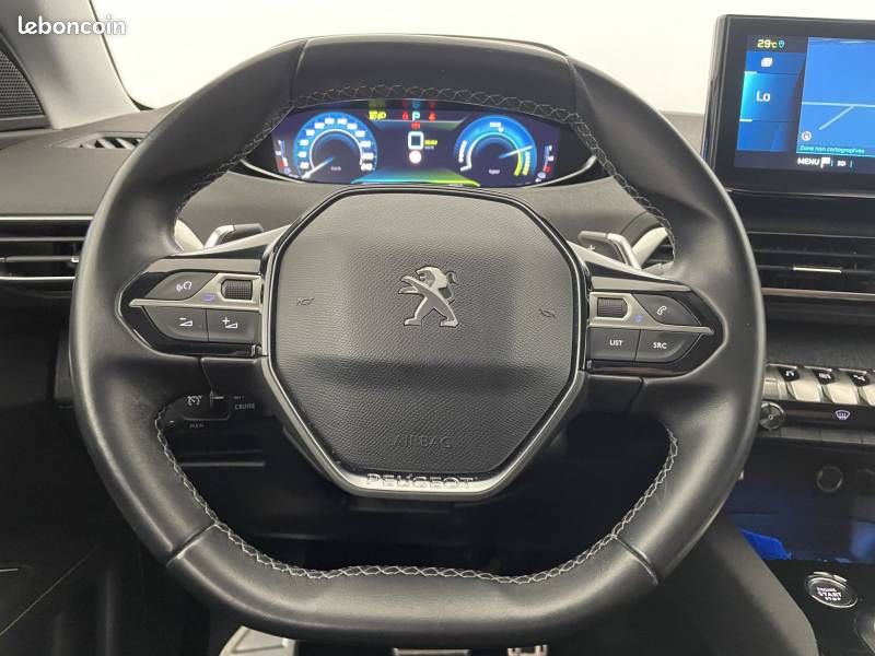 Peugeot 3008 Hybrid 225 e-EAT8 Roadtrip (image 23)