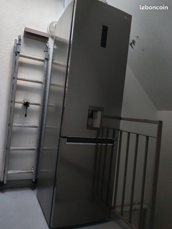 Frigo LG thinQ à faire réviser (image 2)