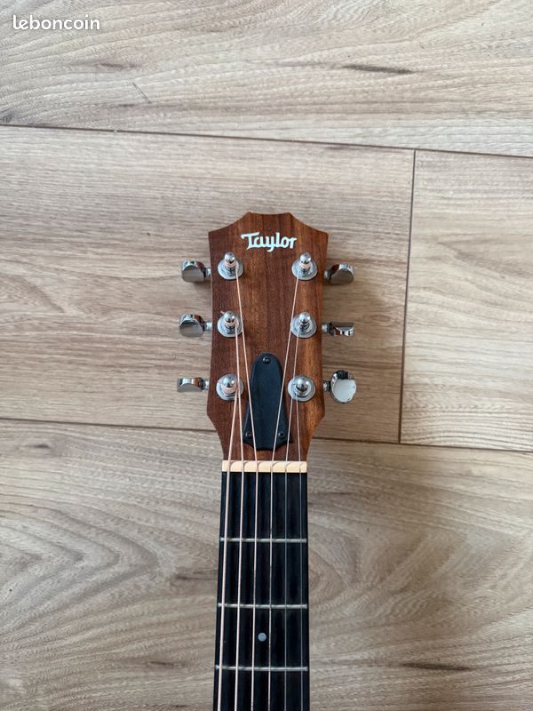 Guitare Taylor GS Mini - état parfait, avec étui (image 2)