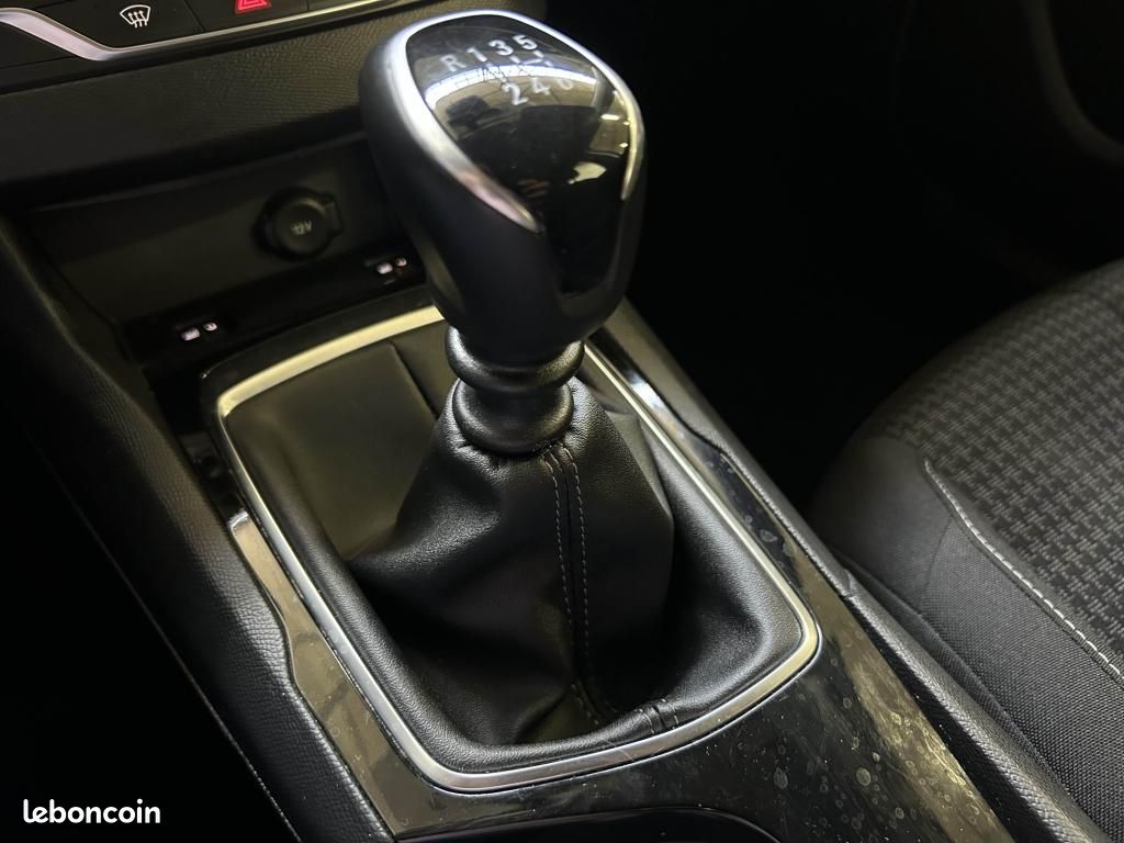 PEUGEOT 308 SW 1.5 BlueHDi - 130 Active Pack ( Camera - Siège chauffants ) (image 20)