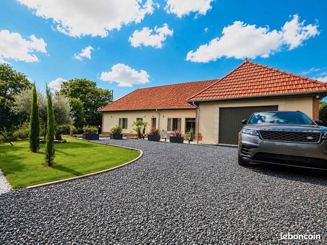 Maison 7 pièces 176 m² · à Montgueux · 176 m² · 399 000 €