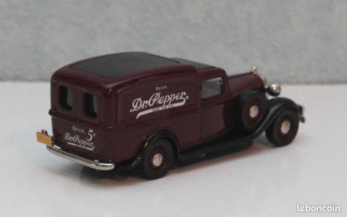 Dodge Van 1935 "Dr Pepper" BROOKLIN 1/43e Collection