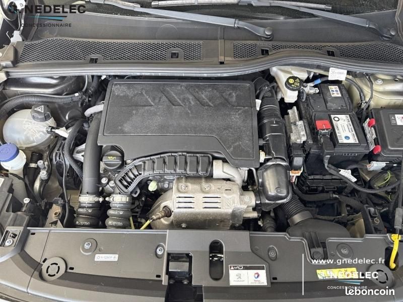 Peugeot 208 1.2 PureTech 100ch S&S Style 118g (image 12)