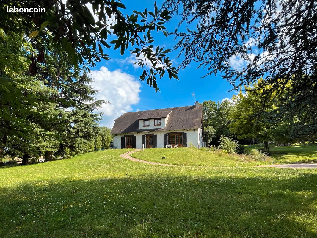 Maison 8 pièces 182 m² · à Marcilly-sur-Eure · 182 m² · 399 000 €