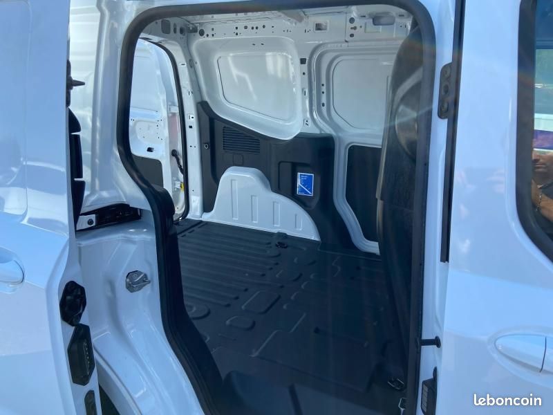 Ford Transit Courier 1.0 EcoBoost 125ch Limited (image 6)