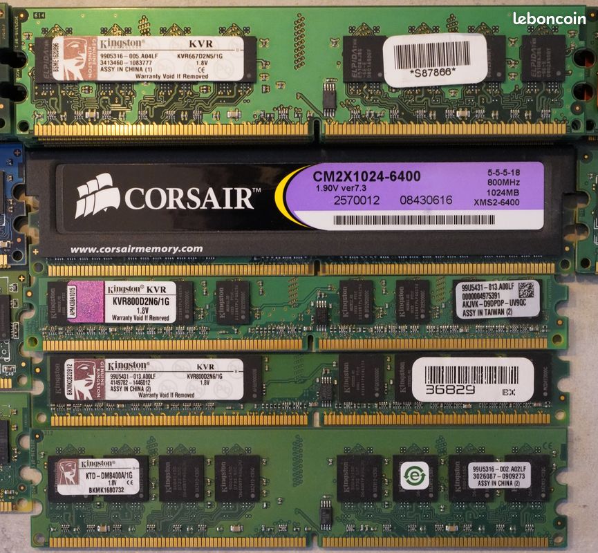 Lot De Mémoire RAM - 8 Barrettes De 512Mo à 2Go (DDR2) - Occasion