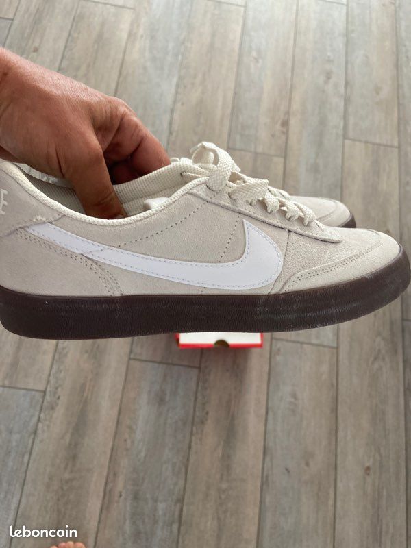 Basket nike taille 42 neuve (image 2)