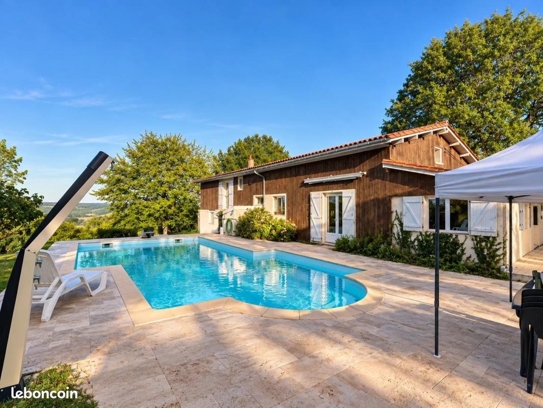 Maison 6 pièces 185 m² · à Grun-Bordas · 185 m² · 325 500 €
