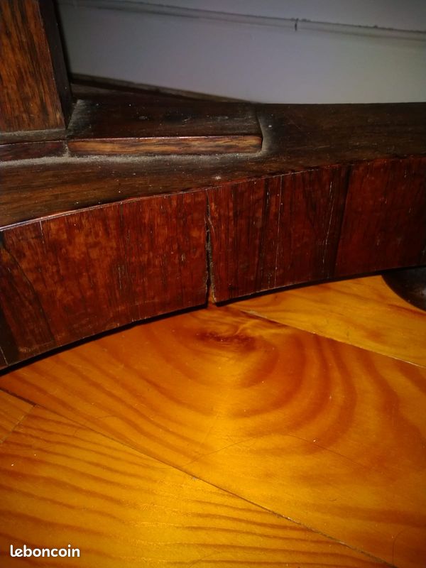 Table carrée marbre et bois brut (image 3)