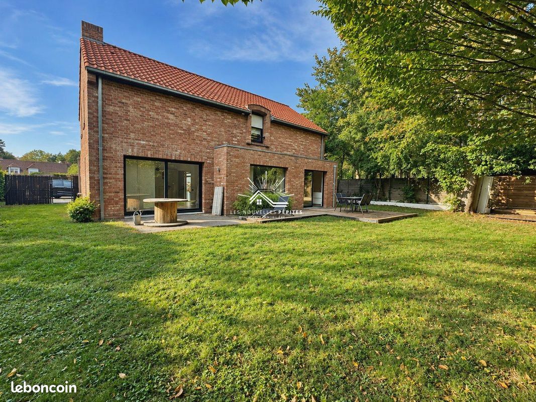 Maison 5 pièces 150 m² · à Wasquehal · 150 m² · 735 000 €