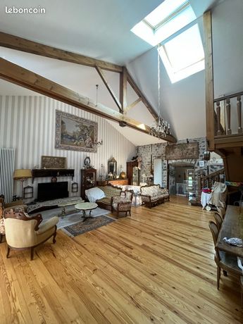 Beau corps de Ferme en pierre - Maison de Charme