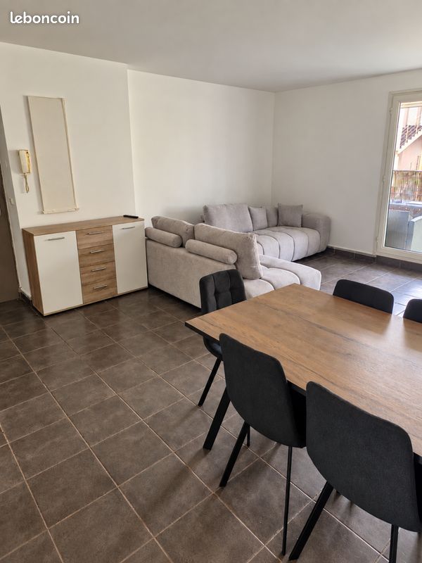 Appartement 3 pièces 79 m² · à La Possession · 79 m² · 1 250 €/mois