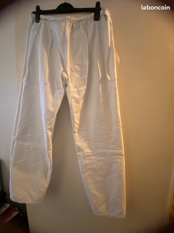 Kimono de judo enfant (image 1)