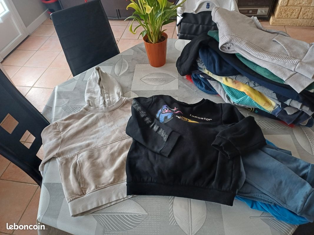 Lot de pulls 10/12 ans (image 2)