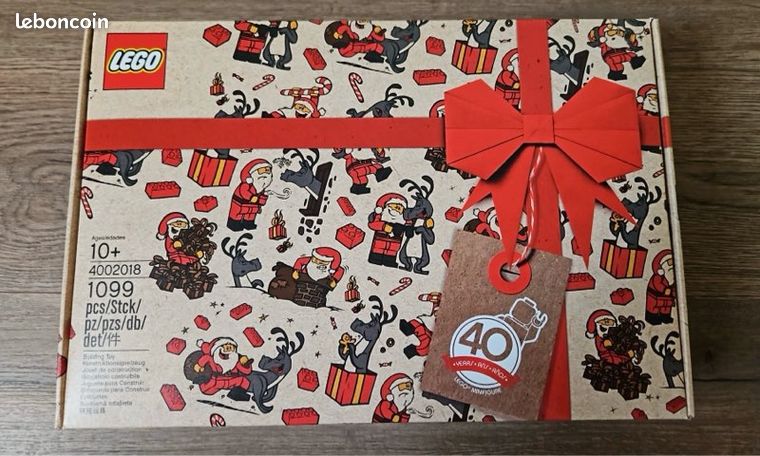 Lego 4002018 Lego Gift Box 2018 LEGO Employee Christmas Gift (4002018),  Santa And Reindeer Theme