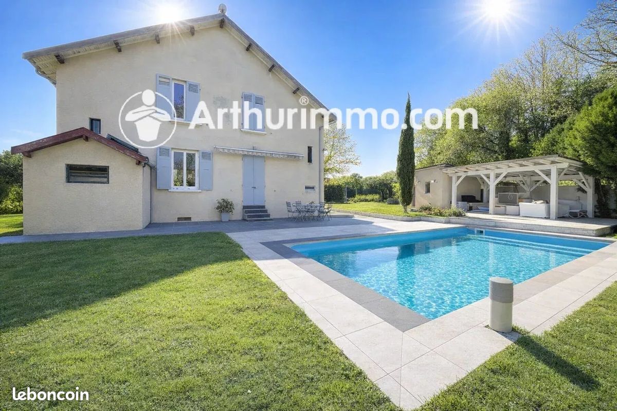 Maison 146 m² · à Givors · 146 m² · 375 000 €