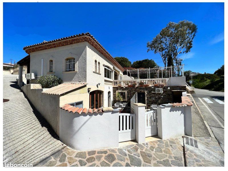 Appartement 5 pièces 90 m² · à Carqueiranne · 90 m² · 195 000 €