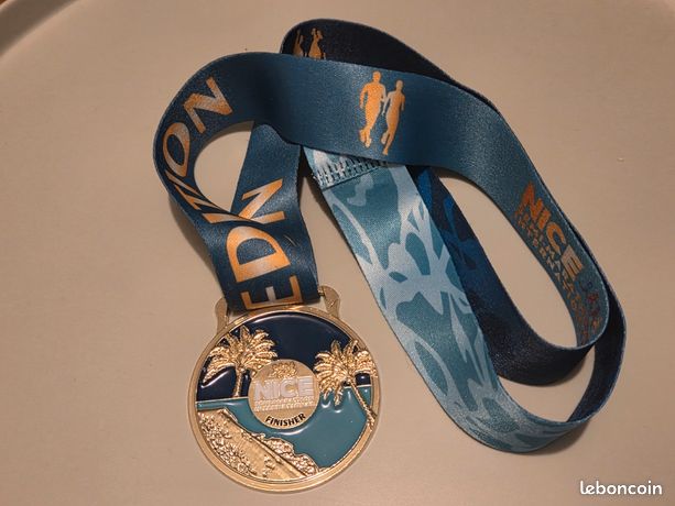 Leiden Marathon 2025: dit is de medaille! | Centraal