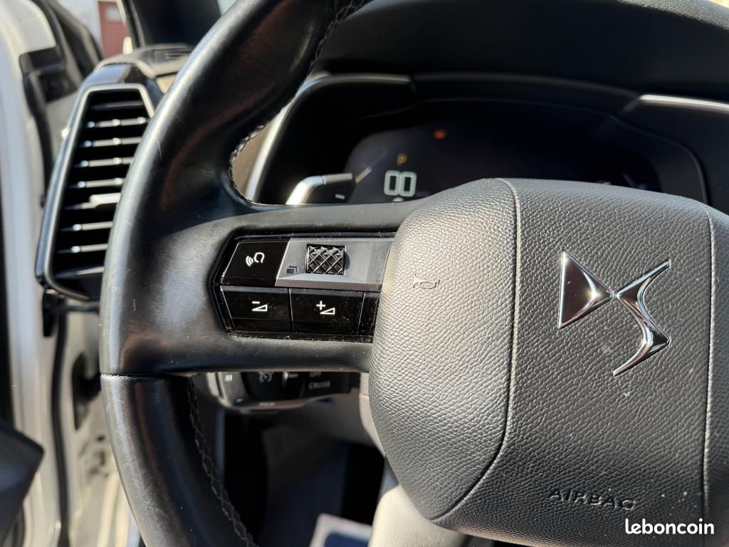 DS DS 7 CROSSBACK 1.6 PureTech - 225 Bva So Chic gps + clim + Radar AR (image 23)