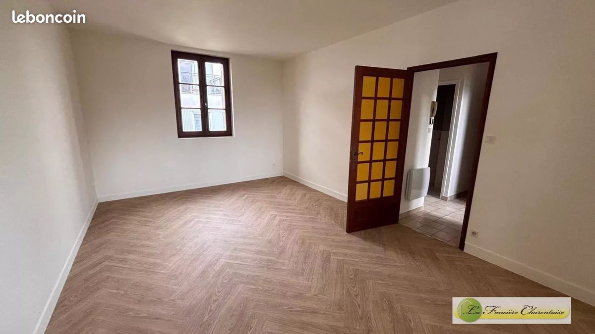 Appartement 1 pièce 36 m² · à Angoulême · 36 m² · 450 €