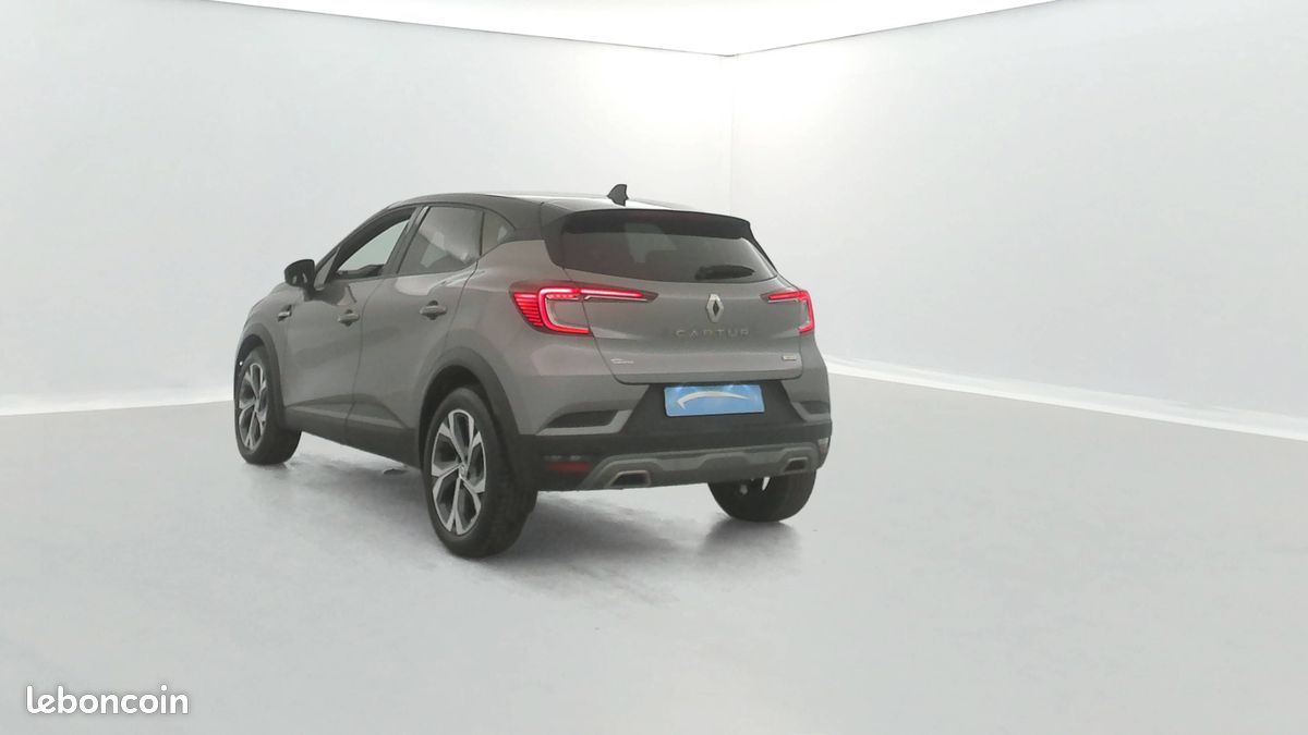 RENAULT Captur mild hybrid 140 R.S. Line (image 3)