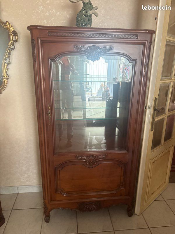 Vends Argentier ou vitrine en très bon état et de très bonne qualité (Mobilier de France) à débattre (image 1)