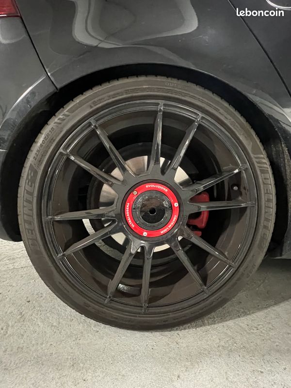 VOLKSWAGEN Golf GTI Edition PIRELLI 2.0L 235 ch - 2008 - 158 000 km - SUIVI COMPLET - MODELE RARE - REGULATEUR - PHARES LED - ALARME (image 19)
