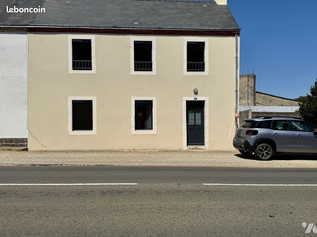 Maison 7 pièces 122 m² · à Fresnay-sur-Sarthe · 122 m² · 120 750 €