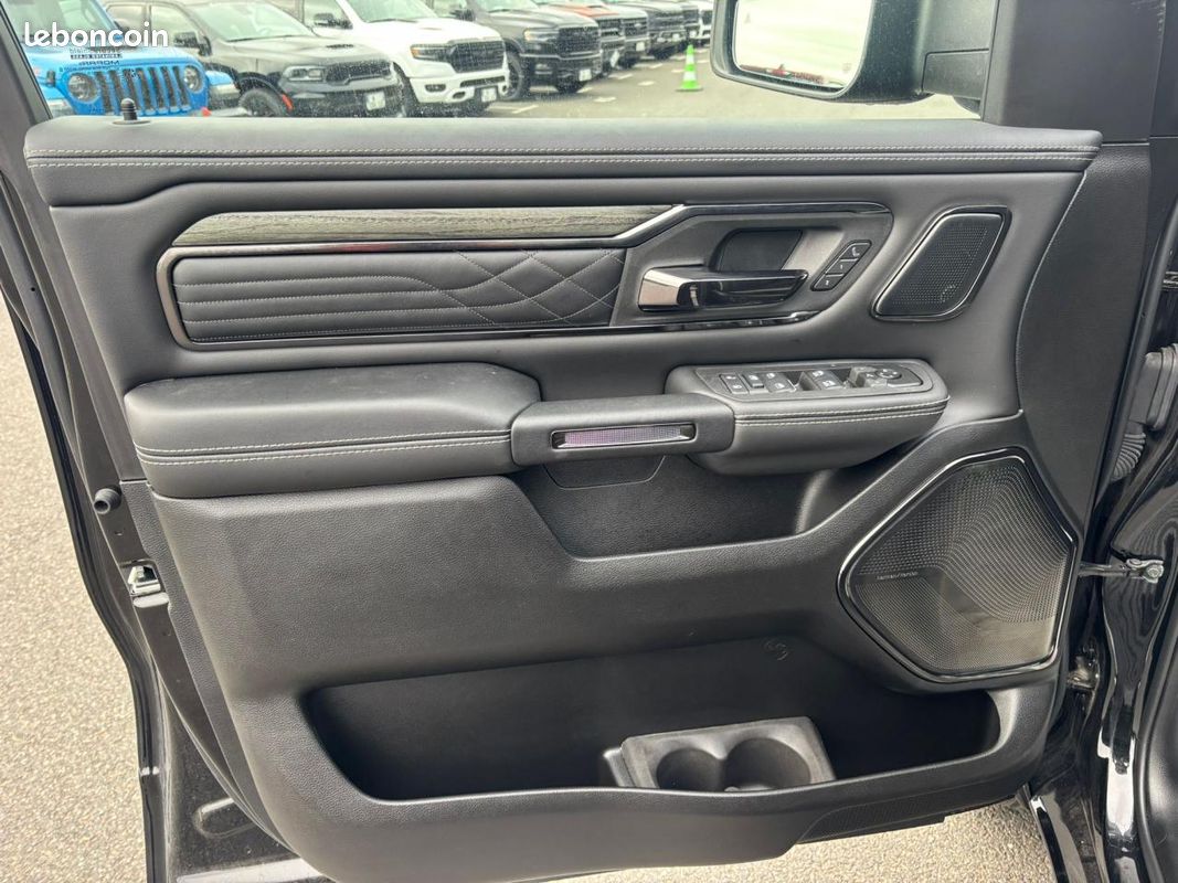 Dodge ram 1500 crew limited night edition rambox hayon multi (image 11)