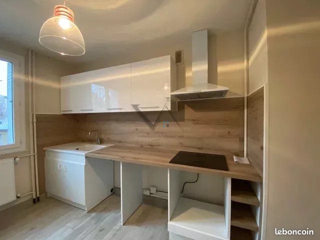 Appartement 3 pièces 64 m² · à Montélimar · 64 m² · 730 €/mois