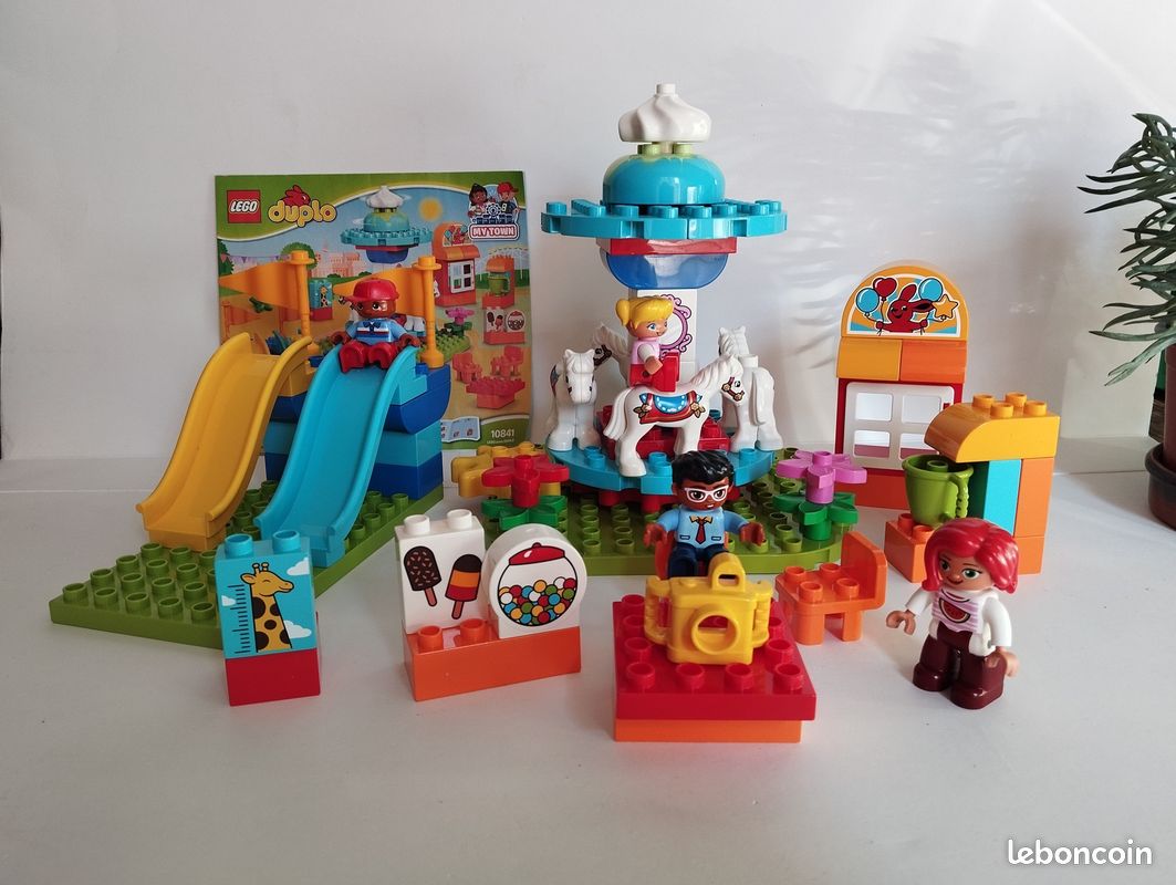 Lego Duplo "La fête foraine" état neuf avec notice (image 1)
