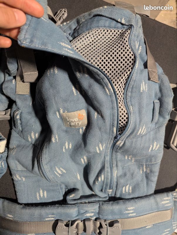 Porte bébé love and carry one Équipement bébé