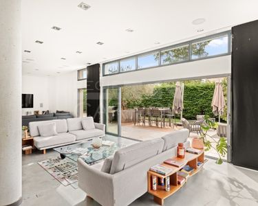 Maison 1 050 000 € - 223 m²