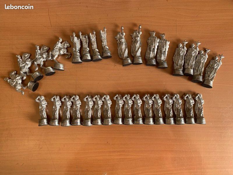 16 Soldats En Plomb Peint - Angleterre Premier Empire - Époque Prince August - 60mm