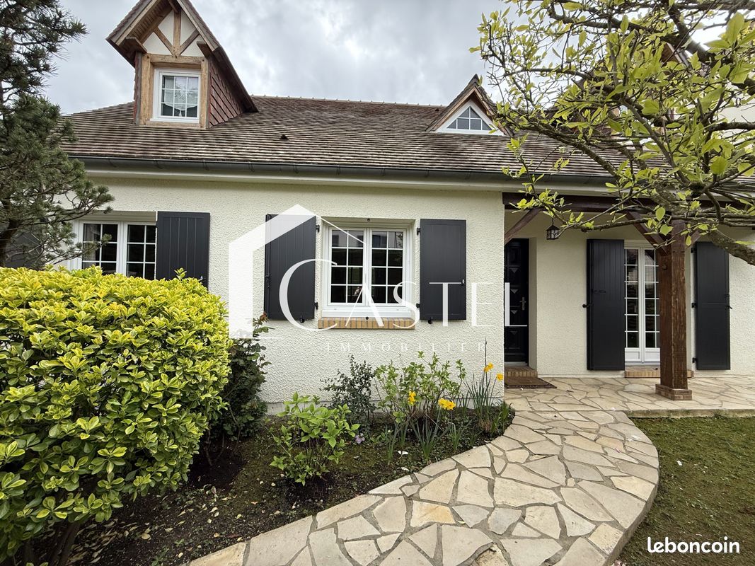 Maison 6 pièces 149 m² · à Orgeval · 149 m² · 724 000 €