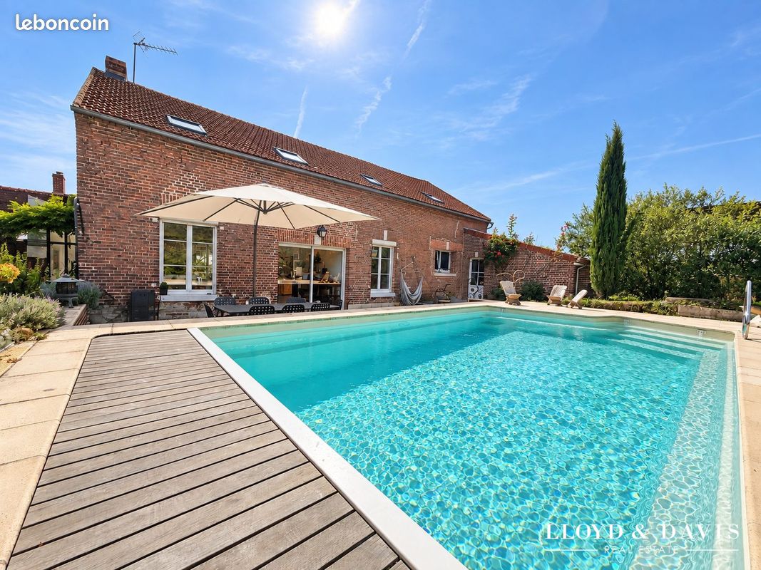 Maison 10 pièces 350 m² · à Compiègne · 350 m² · 750 000 €