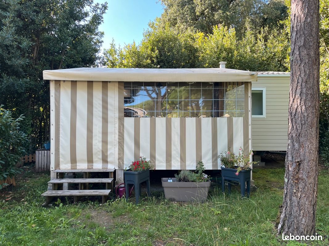 Local commercial 3 pièces 30 m² · à Meschers-sur-Gironde · 30 m² · 27 000 €