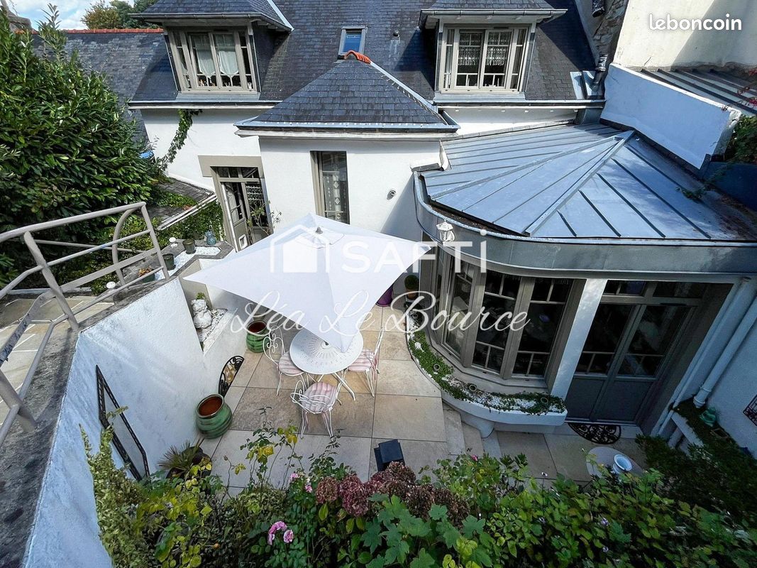 Maison 9 pièces 237 m² · à Quimper · 237 m² · 576 000 €
