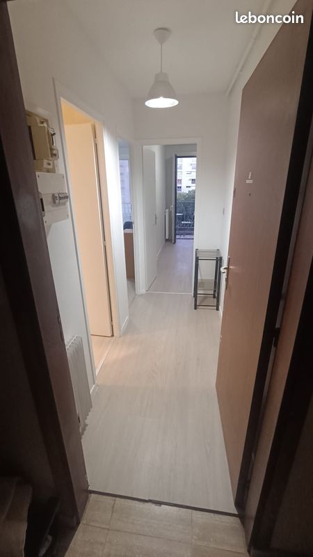 Studio meublé 30 m² tout équipé avec balcon et parking (Arènes / Patte d'Oie) (image 5)