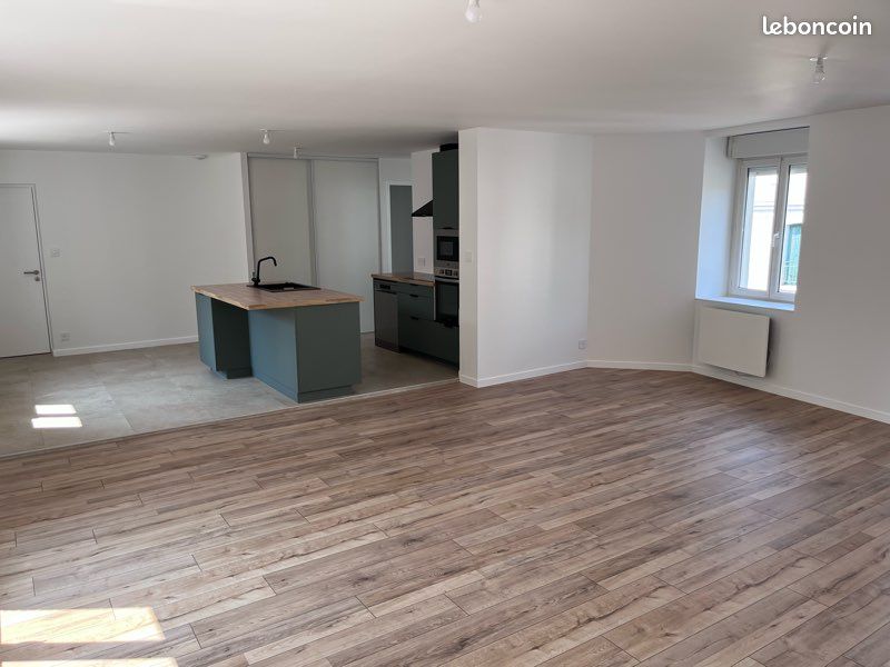 Appartement 4 pièces 98 m² · à Cholet · 98 m² · 1 050 €