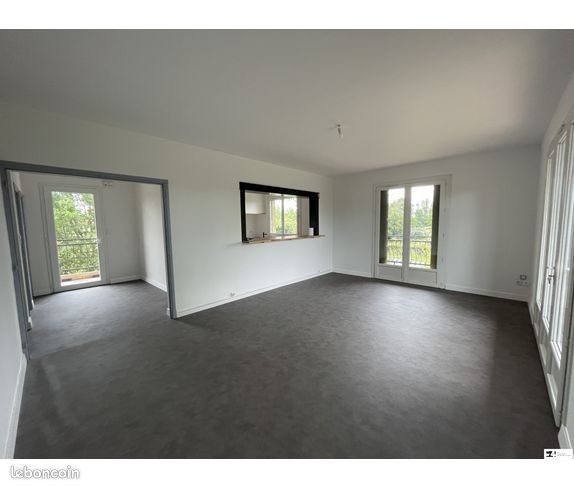 Appartement 4 pièces 105 m² · à Cazères · 105 m² · 850 €