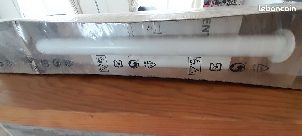 Barre portant reglable pour dressing (image 1)