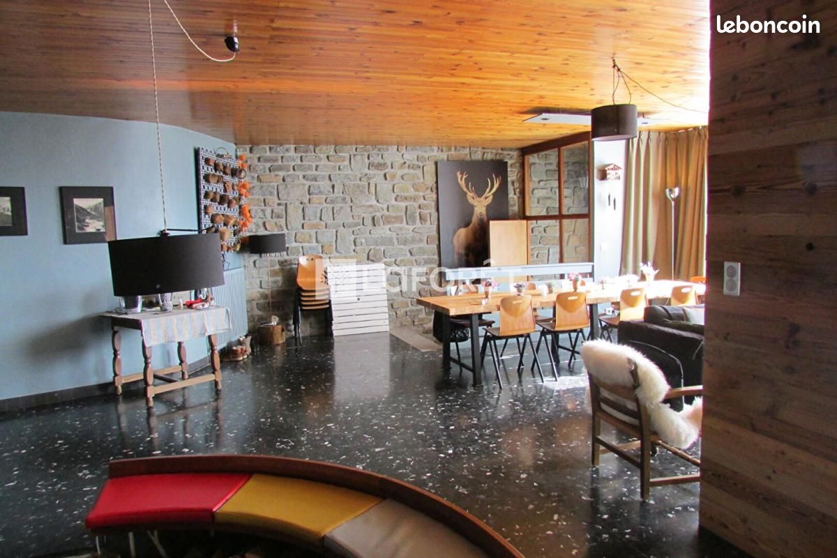 Appartement 8 pièces 192 m² · à Montvalezan · 192 m² · 1 190 000 €