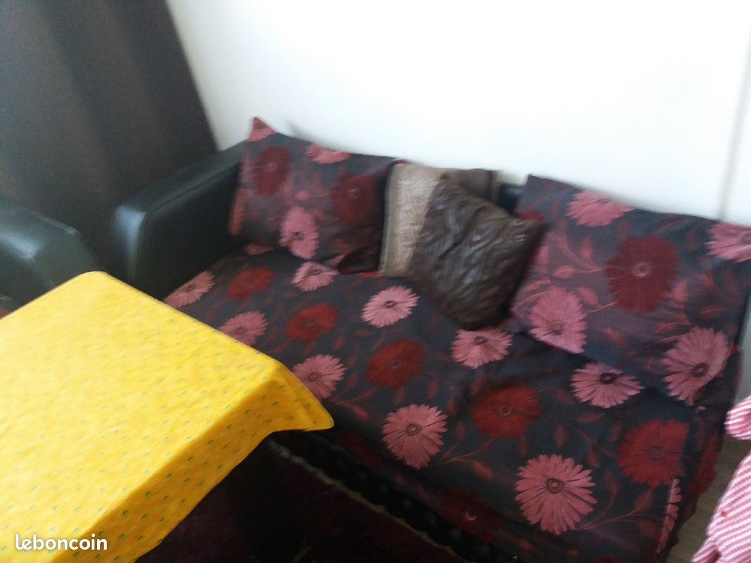 Je vends salon marocain 3 fauteuil (image 4)