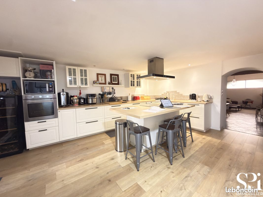Appartement 4 pièces 116 m² · à La Valette-du-Var · 116 m² · 370 000 €