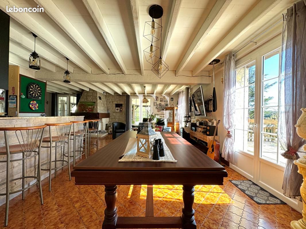 Maison 9 pièces 283 m² - Torsac 16410 (image principale 3)