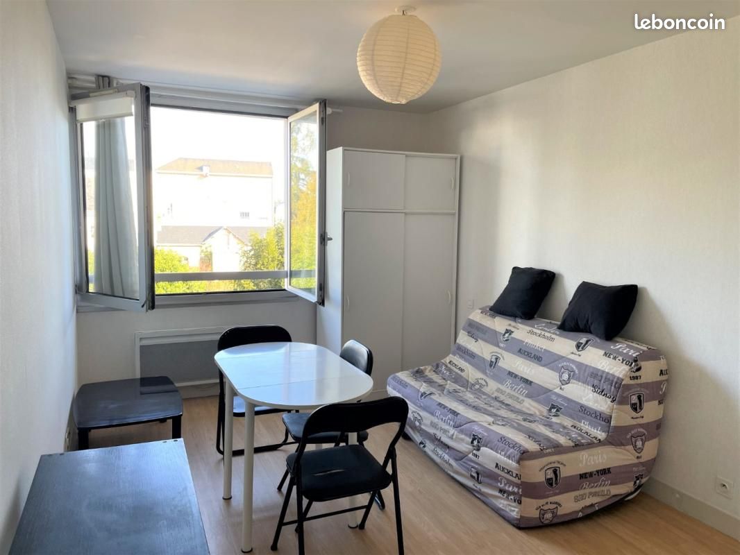 Appartement 1 pièce 19 m² · à Blois · 19 m² · 370 €